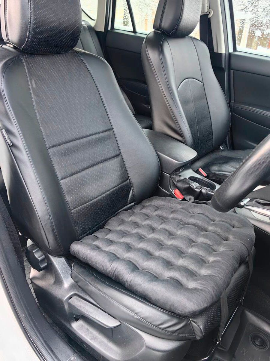 снимок Подушка автомобильная на сиденье "АВТО-БИО" черная 50*45 с креплением от магазина BIO-TEXTILES ОПТ